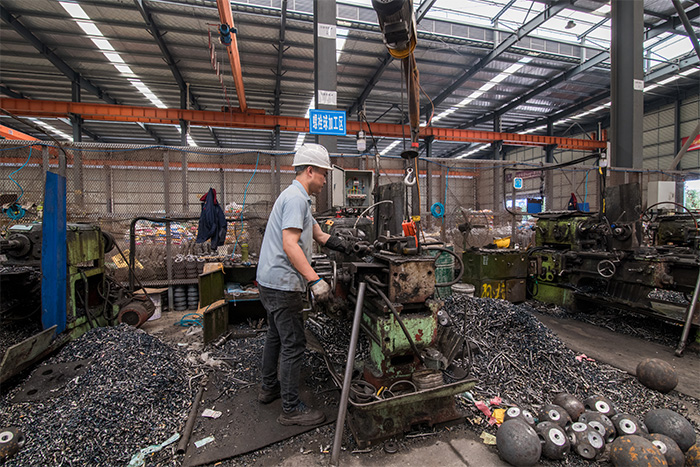 钦州网架配件-螺栓球加工车间